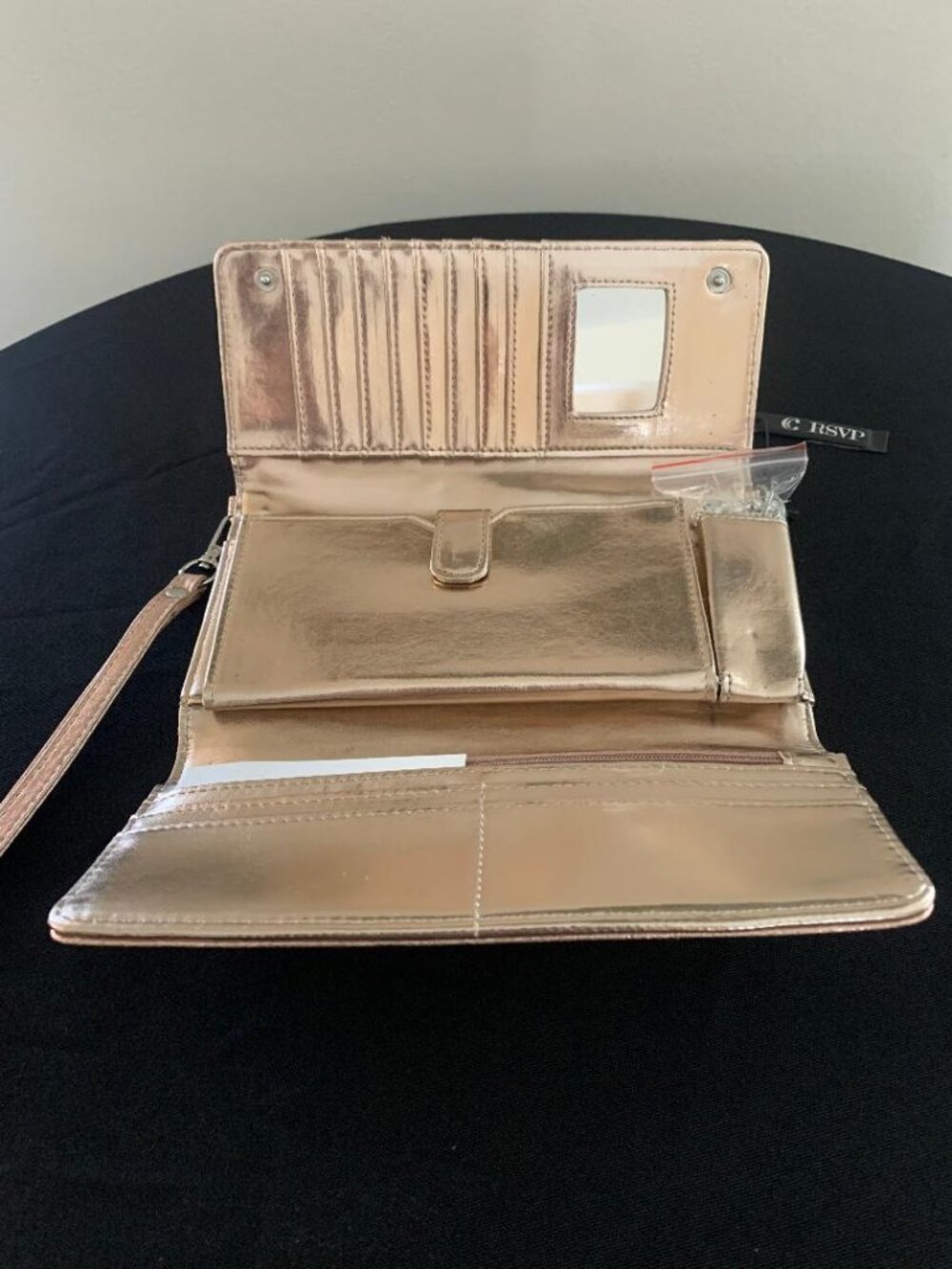 Charming Charlie RSVP Rose gold elegant clutch w/detachable crossbody chain- NWT - Picture 4 of 5